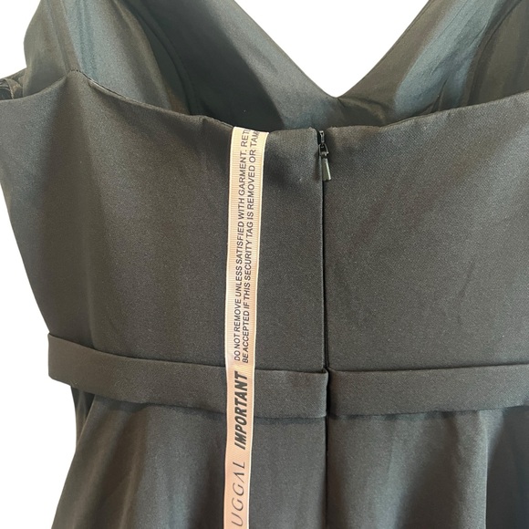 NEW Mac Duggal Claasic A-Line V Neck Ballgown Size 8 - Picture 6 of 10